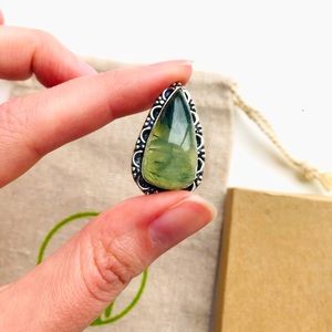 Green Moss Agate Stone Teardrop Sterling Silver 925 Ring size 8